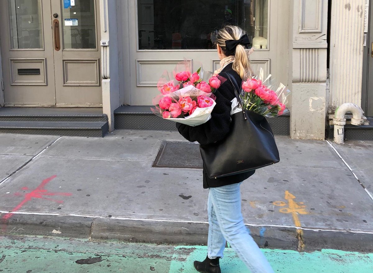 guestofaguest's tweet photo. 10 Perfect Little Pleasures Only A New Yorker Would Appreciate: https://t.co/raNXrTpspF https://t.co/I7Yq8BaF8S