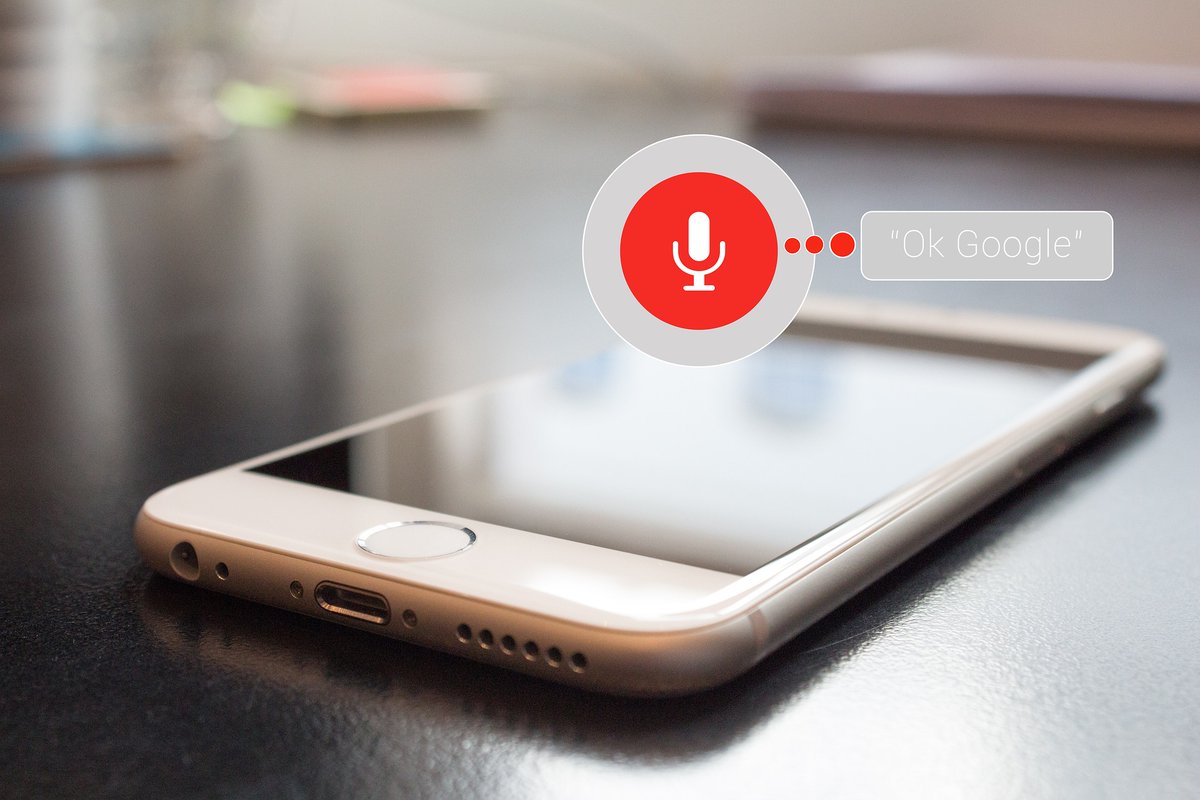 "Ist Voice Search - auch ohne Bildschirm - die neue Art der Suche nach Inhalten?
Mehr als 30 % Suchanfragen im Jahr 2020 sprechen eine deutliche Sprache. Alexa, Siri &amp; Co machen es möglich. Nutze Voice Search mit diesen Tipps optimal für Dein Marketing. ow.ly/ZwVI50G4RqK