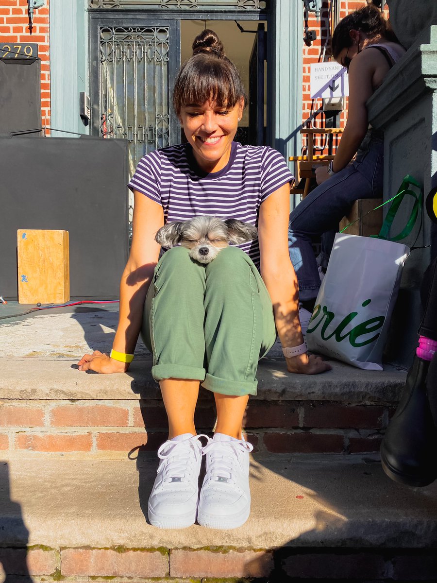 samcarrell's tweet photo. Life on set with @tinkerbellethedog has been amazing.
#setlife #actor #model #dogactor #secretshoot #dogsofinstagram #papitese #workingdog #smile #cute #breaktime https://t.co/BqnUu3xh4W