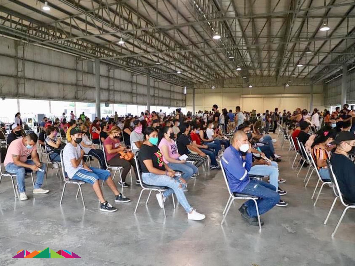 municipiodegpe's tweet photo. No lo dejes pasar, si tienes entre 18 y 29 años y vives en #GuadalupeNL, ¡este es tu momento de vacunarte contra el #Covid_19!
Son 4 módulos disponibles:
- 2 en Expo Guadalupe
- 2 en Estadio BBVA https://t.co/KyEMLQmwHB