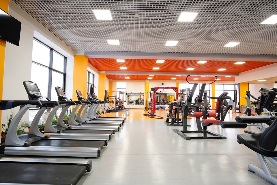 Hotels, health clubs, apartments, universities – if it has a fitness center, we can be there to fix its equipment! Learn more about the industries we serve here: bit.ly/3kpiTMd