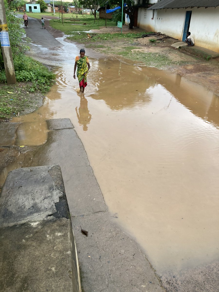 sanjay2ece's tweet photo. Here is some more photos shows the real adversity. The appropriate reformation would be appreciated 🙏@DCEastSinghbhum @JharkhandCMO @DevyaniMurmu @BlockGhatsila https://t.co/557VP4bEXa