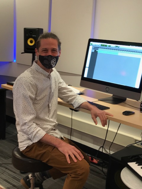 LookseeByNDDS's tweet photo. 🎙Richard (from RFP) and Nicole, hard at work recording the French Looksee Webinars. Ideal for programs that work with the 0 - 6 population. COMING SOON! #takealooksee #ndds https://t.co/FRPTQnRWcS
