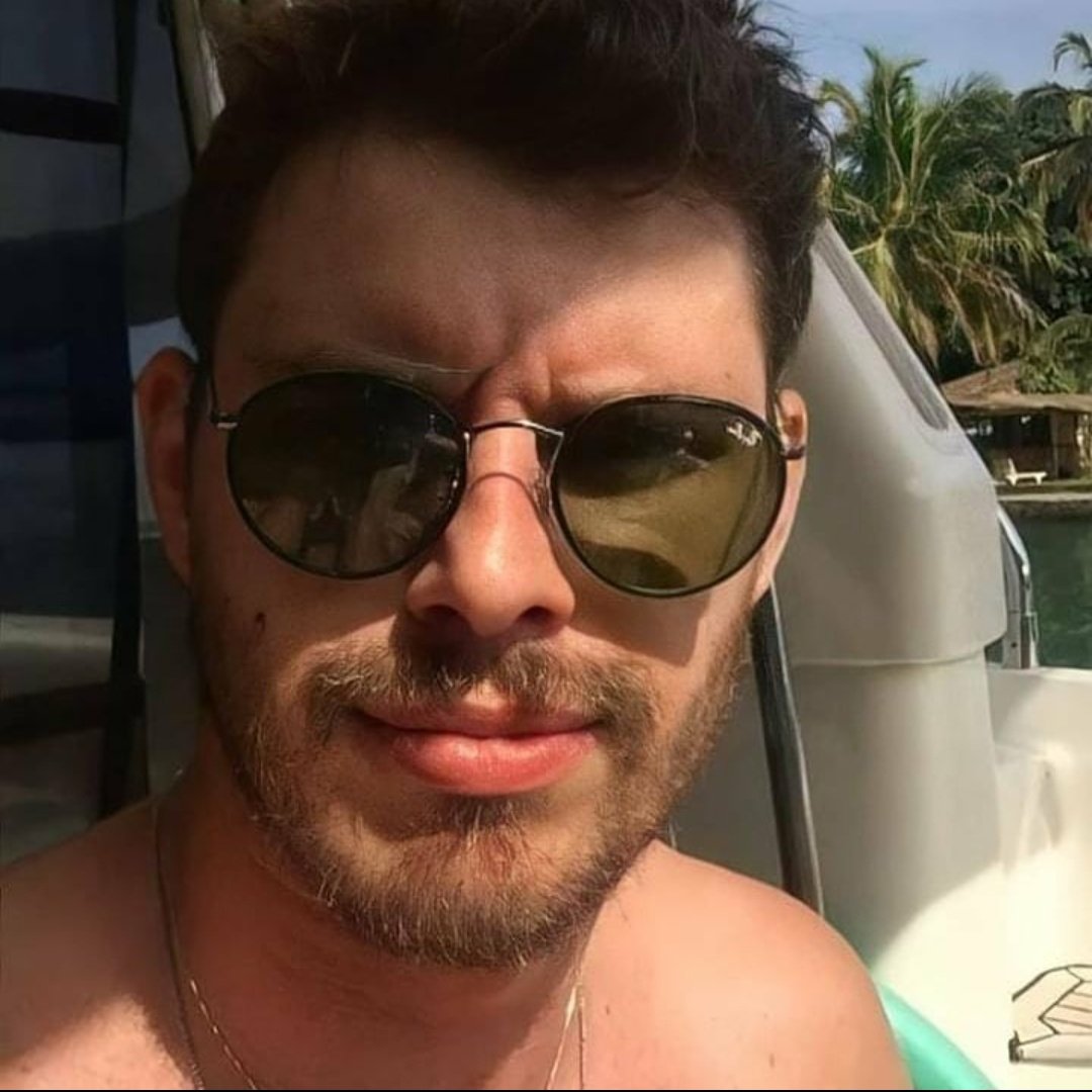 bruninhopics's tweet photo. Solzinho do meio dia e uma boa fotinha do Bruno... tá querendo mais o quê? https://t.co/1UkHBA2Biz