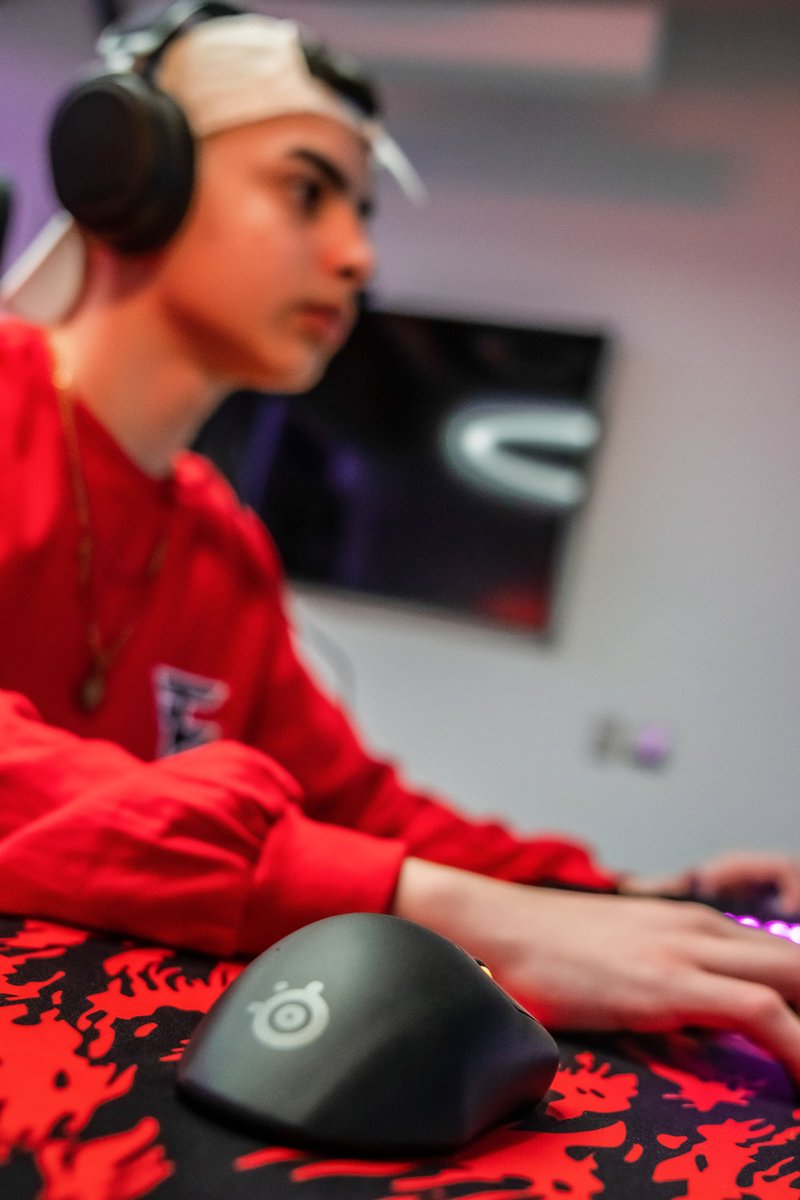 FaZe Clan (@fazeclan) on Twitter photo The Prime Mini mouse from <a href="/SteelSeries/">SteelSeries</a> is here, and we want to get it in your hands.
For your chance to win the world's most reliable mouse, just RT this tweet and reply with #ForGlory The Prime Mini mouse from <a href="/SteelSeries/">SteelSeries</a> is here, and we want to get it in your hands.
For your chance to win the world's most reliable mouse, just RT this tweet and reply with #ForGlory