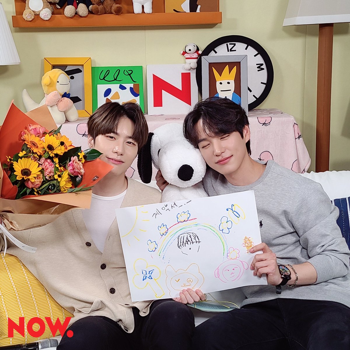 npop_zip's tweet image. 1년 5개월 동안 많이 사랑한 #빅톤 💙💛의 #이불킥 매주 화요일을 행복 넘치게 만들어 준 #승식💙 #찬💛 그리고 #승우💜 에게 큰 박수와 사랑을 주세요💕 매주 만난 앨리스도 고마웠어요🌹 이불킥은 끝났지만, 사랑은 계속된당💙💛 #NOW온에어