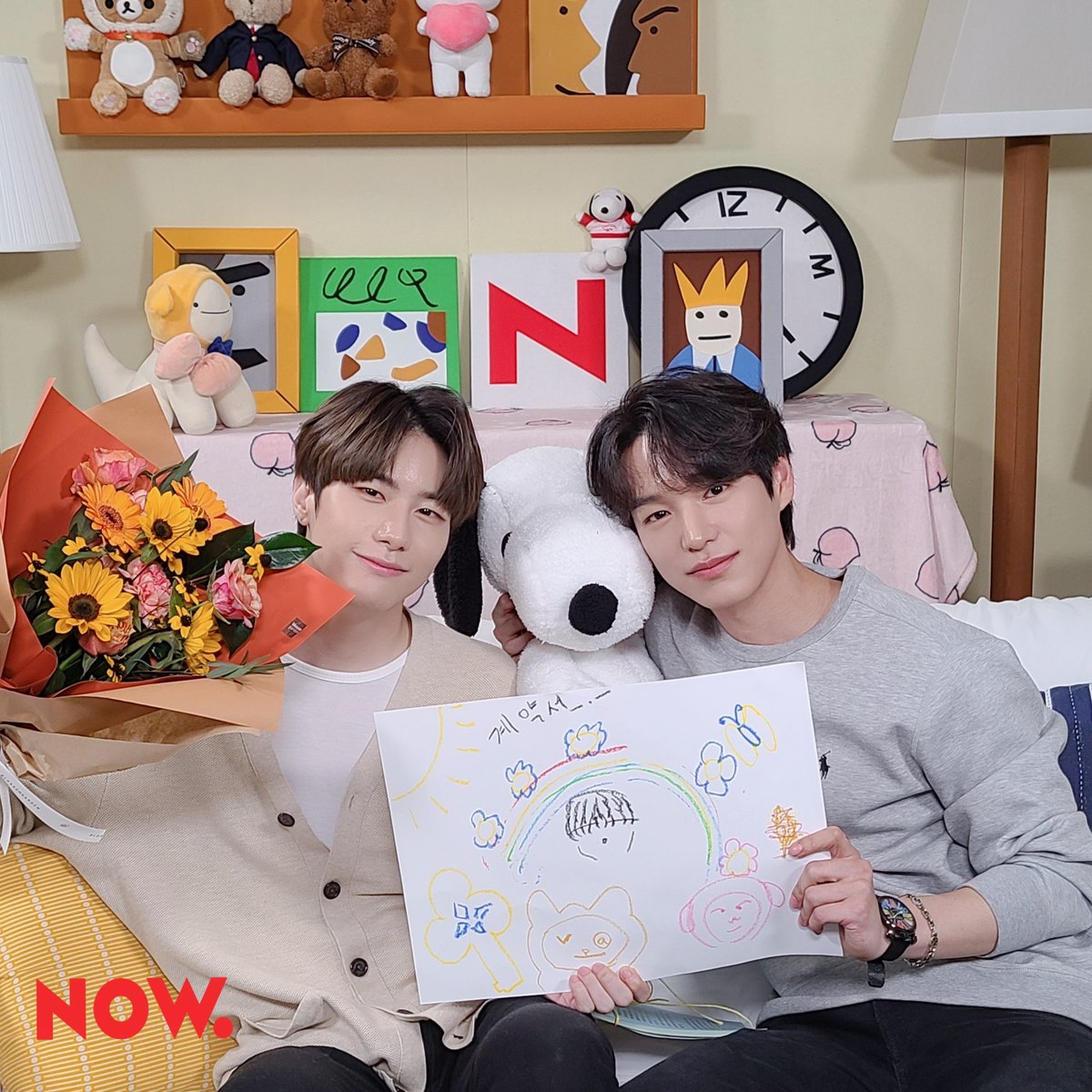 npop_zip's tweet image. 1년 5개월 동안 많이 사랑한 #빅톤 💙💛의 #이불킥 매주 화요일을 행복 넘치게 만들어 준 #승식💙 #찬💛 그리고 #승우💜 에게 큰 박수와 사랑을 주세요💕 매주 만난 앨리스도 고마웠어요🌹 이불킥은 끝났지만, 사랑은 계속된당💙💛 #NOW온에어