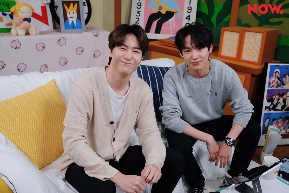 npop_zip's tweet image. 1년 5개월 동안 많이 사랑한 #빅톤 💙💛의 #이불킥 매주 화요일을 행복 넘치게 만들어 준 #승식💙 #찬💛 그리고 #승우💜 에게 큰 박수와 사랑을 주세요💕 매주 만난 앨리스도 고마웠어요🌹 이불킥은 끝났지만, 사랑은 계속된당💙💛 #NOW온에어