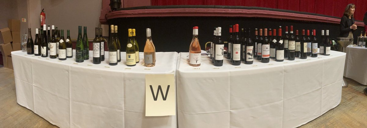 CraigSutheran's tweet photo. Currently at the ⁦@MartinezWines⁩ Extravaganza in Ilkley until 8. It’s a lovely crowd this one! https://t.co/61UQkxd0T4