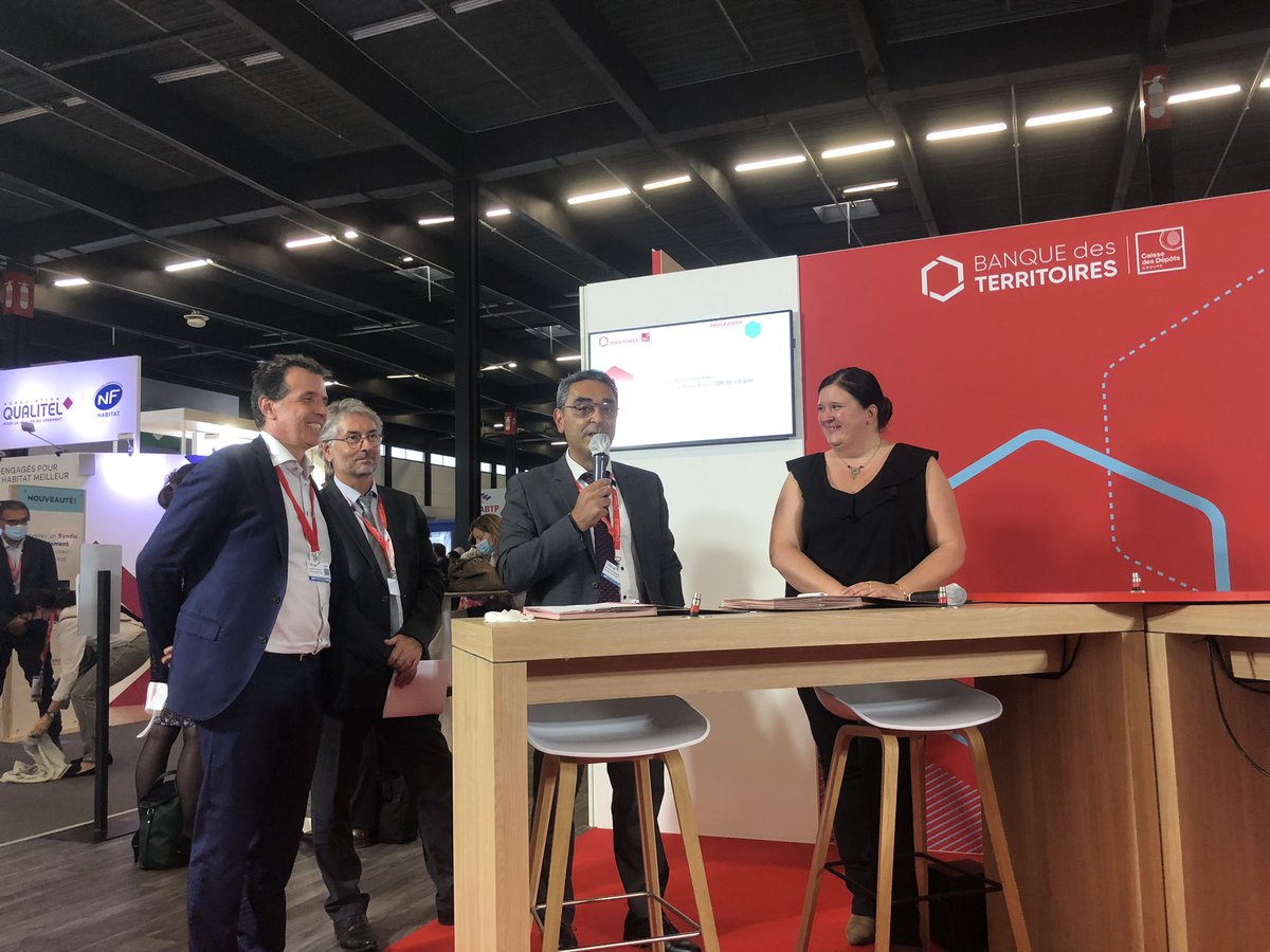 #EnDirect ! Signature d’une convention de partenariat pour prolonger une collaboration de longue date entre la <a href="/BdT_Occitanie/">Patrick Martinez</a> et <a href="/1ToitpourTous/">Un toit pour tous</a> 🤝
En tout : 130 millions d’euros de prêts pour de la construction mais aussi pour de la réhabilitation de logements 👏🏼 #CongrèsHlm