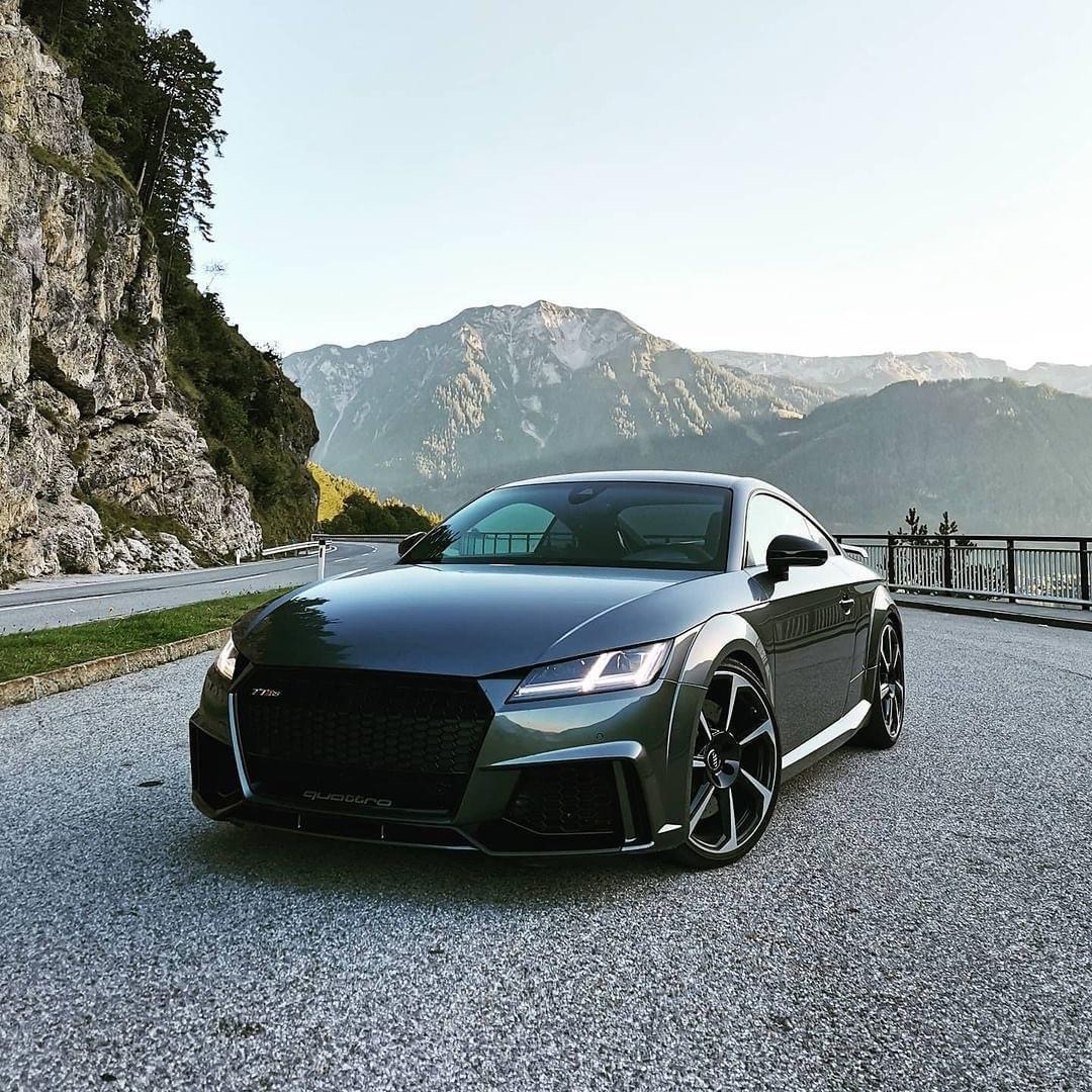 CarManToday's tweet photo. Beautiful new TTRS 😍 #audicarsworld
➖➖➖➖
#auditt #auditts #audittrs #tt8s
#rs #rspower #audittsline
#tts8s #ttrs8j
➖➖➖➖
📸 Credits:
@kevinttrs https://t.co/aUuei6NSlQ
