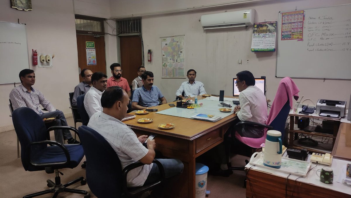 BSriganganagar's tweet photo. महाप्रबंधक कार्यालय बी एस एन एल श्रीगंगनागर में हिंदी पखवाड़े का समापन समारोह https://t.co/qnRrfssUaY