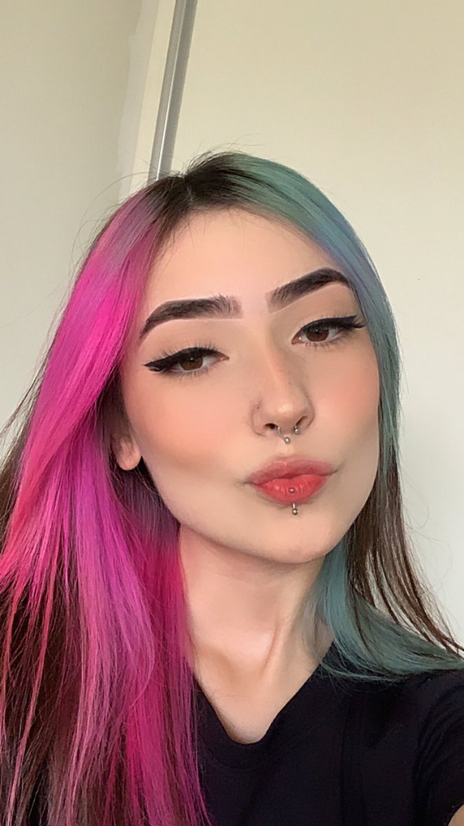 baconehruim's tweet photo. cabelo do brinquedo e tatto nova https://t.co/p3PBAK4Cxj