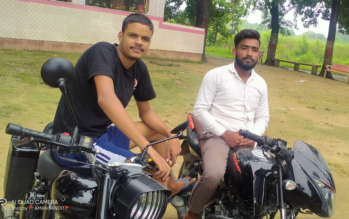 ABHISHEKxPANDEY's tweet photo. #With_friend https://t.co/4iFLWPQFbF