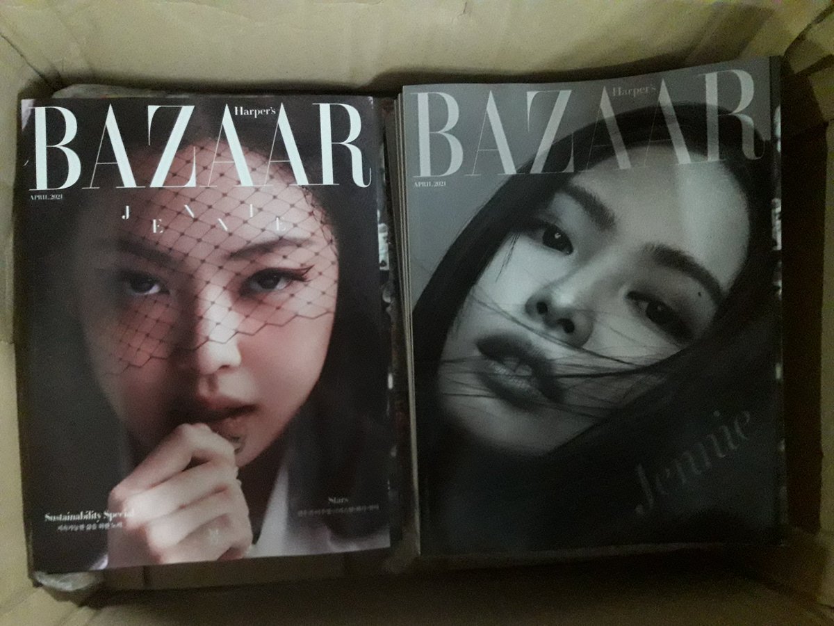 different_many's tweet image. #มานีมาอัพเดต #มานีมารีวิว

สัปดาห์นี้จัดส่งนิตยสาร BAZAAR ปกเจนนี่พร้อมกระเป๋าและโปสนะคะ ใครจะเปลี่ยนที่อยู่แจ้งเราได้เลยนะคะ