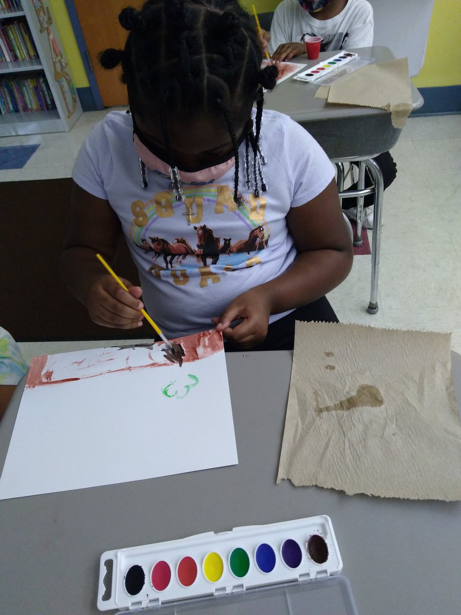 KelliBatten1's tweet photo. "Prediction Paintings" 🎨 Tomorrow we will add writing. https://t.co/aL0ghQXiSq