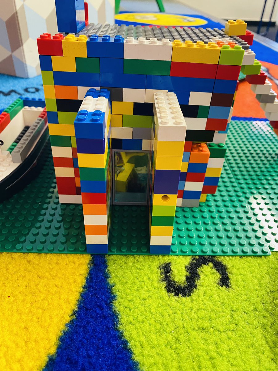 All_SaintsCofE's tweet photo. ⭐️ The Ark at Lunchtime... Using Lego was a great opportunity for us to talk about our day so far, how we are feeling, how we can regulate our emotions &amp; behaviour ⭐️
#RegulatingEmotions #Lunchtimes #Inclusive #LunchtimesInTheArk #Nurture #Thriving @LEGO_Group @ThriveApproach https://t.co/6boF7gZp10