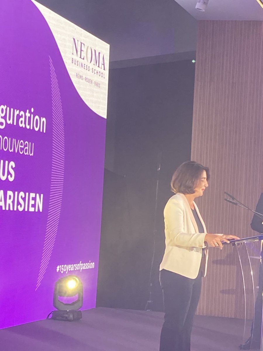 agnesflouquet's tweet photo. #inuguration du nouveau #campus parisien de @NEOMAbs @delphmanceau #150ans #proudtobeneoma #wearefamily https://t.co/PTM0M3pgsO