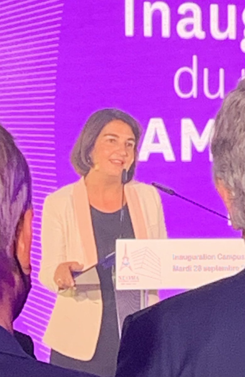 TracqS's tweet image. @delphmanceau inaugure le nouveau campus de @NEOMAbs à Paris et célèbre les 150 ans de l’école #150yearsofpassion #bepassionateshapethefuture @NEOMA_Alumni #neoma