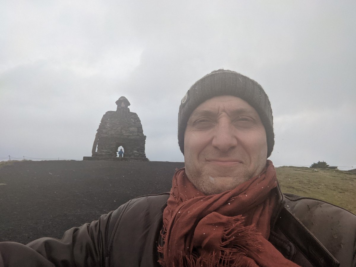 earlofjames71's tweet image. Me and Báðir Snæfellsáss.

#arnarstapi #iceland