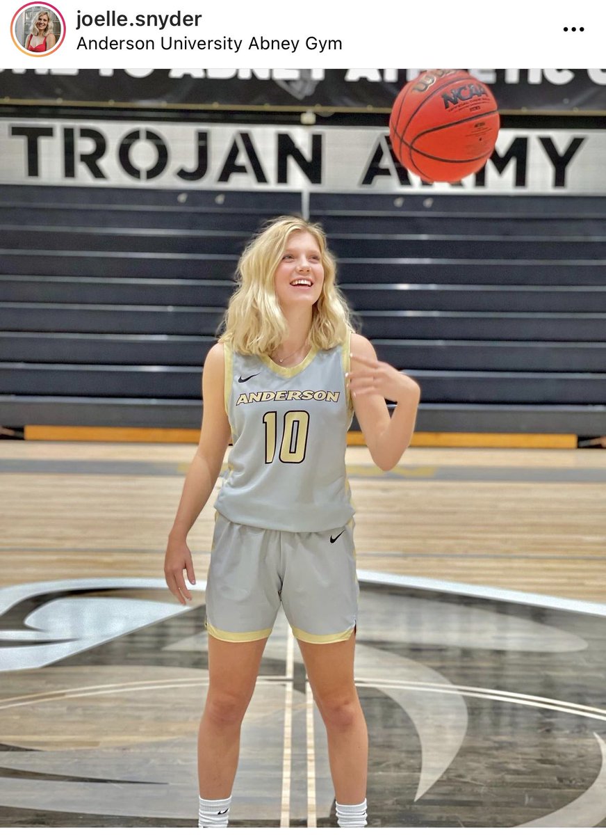 Brandon Clay Recruiting #BClayRecruiting x <a href="/brandonclaypsb/">B r a n d o n C l a y</a>

“150+ college placements since 2015.”

🚨MEMBER UPDATE🚨

‘22 G Joelle Snyder (GA) visited Anderson aka her future home last weekend.

Expect her to give them immediate shotmaking.

PROGRAM INFO peachstatebasketball.com/brandon-clay-c…