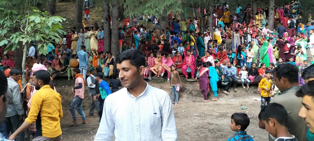 Anilsharma_1's tweet photo. Today attended #Mehal Nag Yatra Mela at Bani Chanti #BhalessaCulture https://t.co/63pPmXaSCX