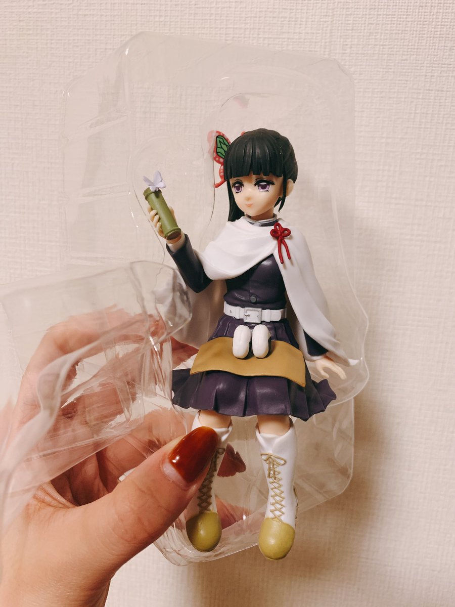 mayucom402's tweet photo. 🦊がゲーセンで取ってくれた
カナヲちゃんのフィギュア😍❤️

一生大事にする〜っ🥰❤️✨

やっぱしのぶちゃんと禰󠄀豆子も
そろえて飾ろうかなぁ🤔 https://t.co/Bz0sT2LGak