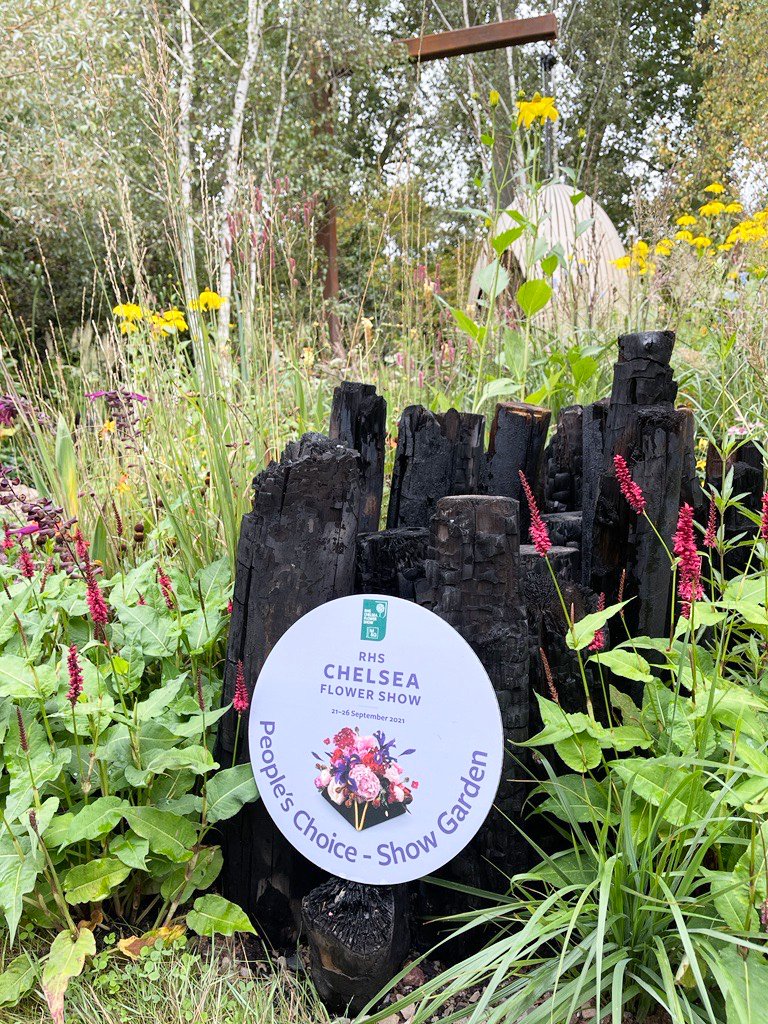 yeovalley's tweet photo. ...and that's a wrap on @the_rhs Chelsea Flower Show 2021 🎬

Thank you to our amazing team for making it all happen and to all of you for your support - we did it for organic 💚

#YeoAtRHSChelsea #YeoValley #YeoValleyOrganic
@tommasseyuk @SoilAssociation https://t.co/lhMhWOoJ9q