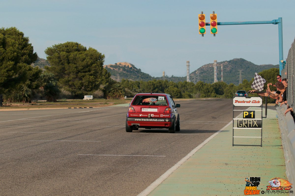 Victoria en la Iron Cup 8h de Calafat. No, no son gráficos hiperrealistas, es una carrera de verdad.🏆