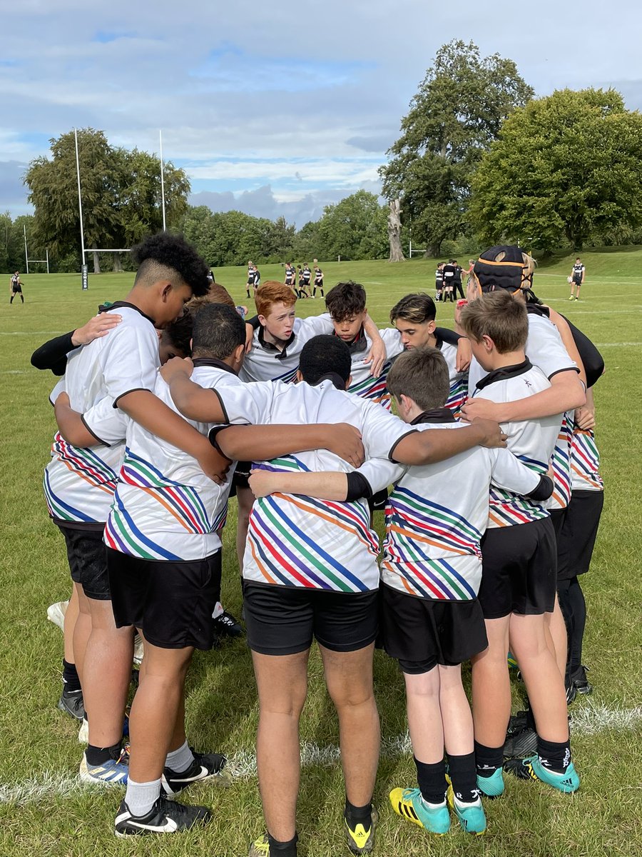 RiddlesdownPE's tweet photo. A valuable learning experience for the U15 rugby team this afternoon. They were defeated by a strong @Howardsport side in the National Vase. Their heads never went down and their attitude was fantastic throughout! Keep working hard boys! ππͺπΌ #riddlesdownrugby #stickatit https://t.co/UTlRPEMX1A