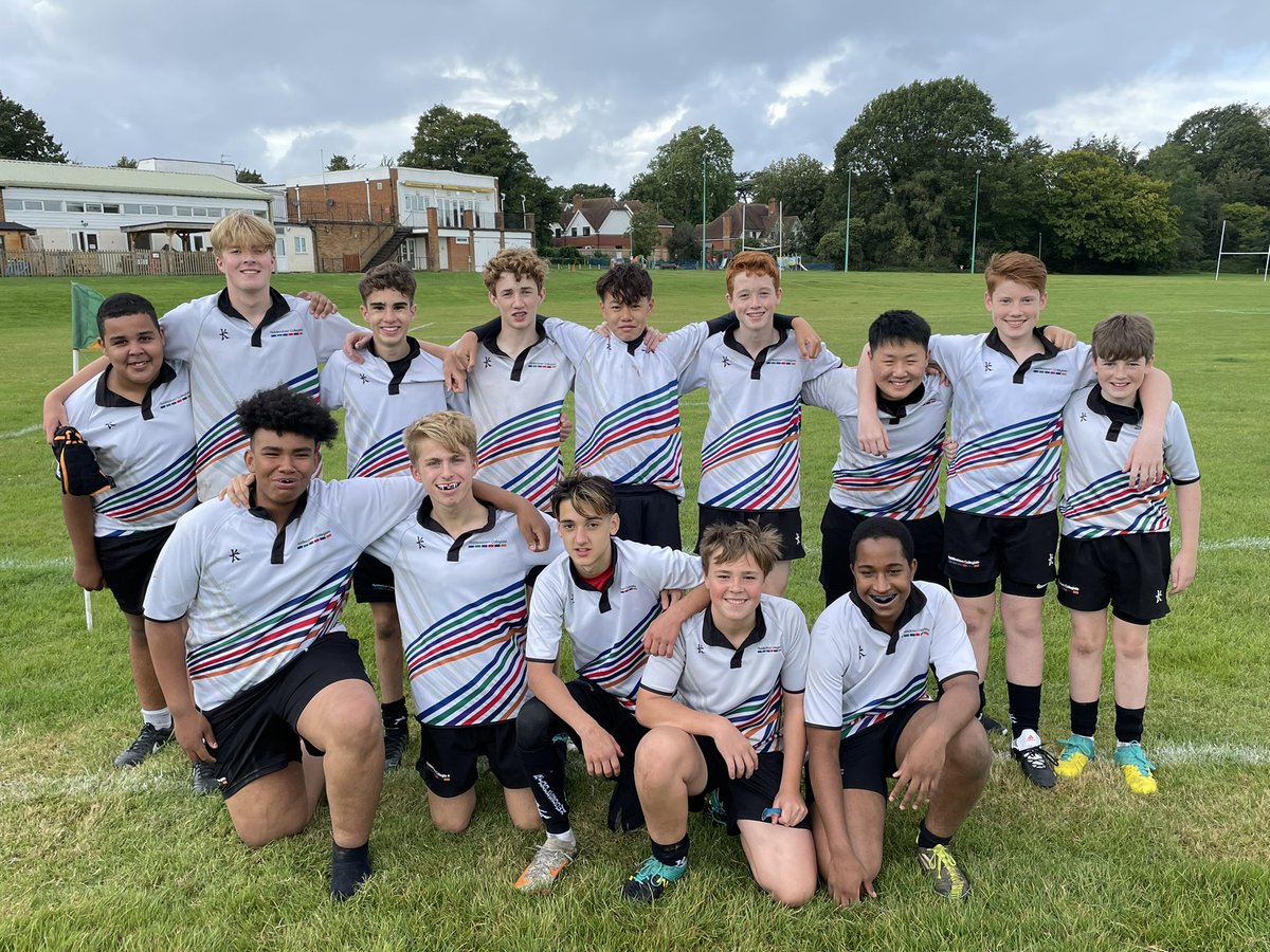 RiddlesdownPE's tweet photo. A valuable learning experience for the U15 rugby team this afternoon. They were defeated by a strong @Howardsport side in the National Vase. Their heads never went down and their attitude was fantastic throughout! Keep working hard boys! ππͺπΌ #riddlesdownrugby #stickatit https://t.co/UTlRPEMX1A
