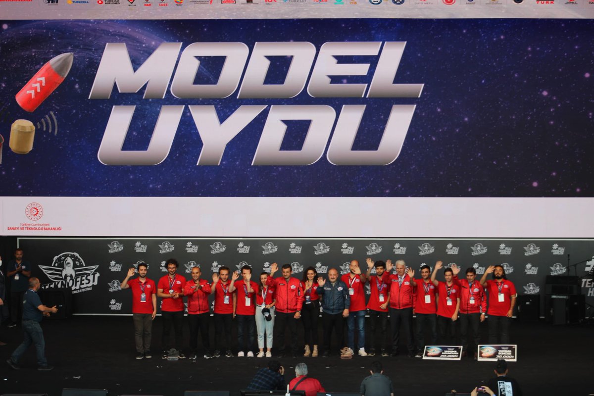 ituapisarge's tweet photo. TEKNOFEST 2021 kapsamında düzenlenen Türksat Model Uydu Yarışması'nı 2. olarak tamamlayan İTÜ Apis AR-Ge 10B ekibimizi kutluyoruz!

Bu zorlu ve yoğun süreçte bizlere destek olan herkese teşekkür ederiz! 🤍 #tmuy2021 #TEKNOFEST2021 @itu1773 #ITUGURUR #ITU1773 https://t.co/2vFmtPrRaK