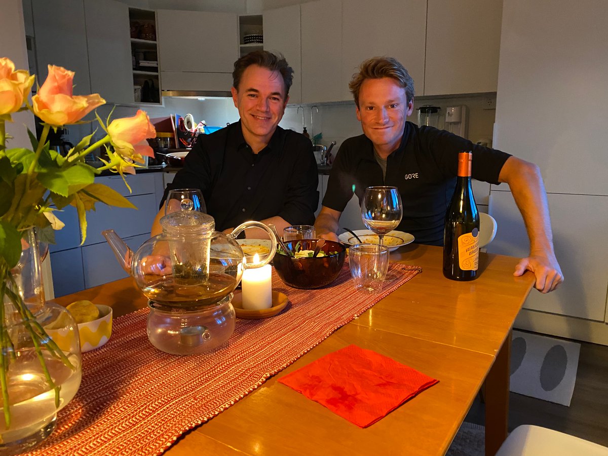 Twitter is soms ook heel mooi: na 3200km fietsen in Lapland aankomen en zelfgemaakte pasta krijgen van een Nederlandse Twittervriend. <a href="/jwkluen/">Jan-Willem Kluen</a>