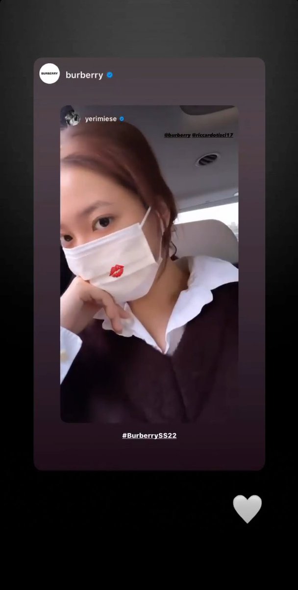 RVUPDATE_'s tweet photo. INSTAGRAM STORY

https://t.co/UzCLogjKUR

#YERI #RedVelvet @.yerimiese @RVsmtown https://t.co/2NDQnEkf8F