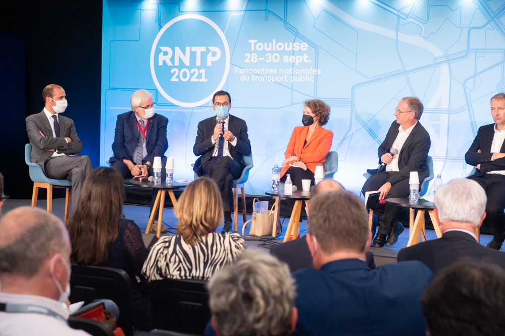 Travailler avec toutes les régions pour y développer les mobilités durables est au coeur de notre projet d’entreprise. Je le redis, le train est LA solution d'avenir ! @RNTP_2021 #PourNousTous