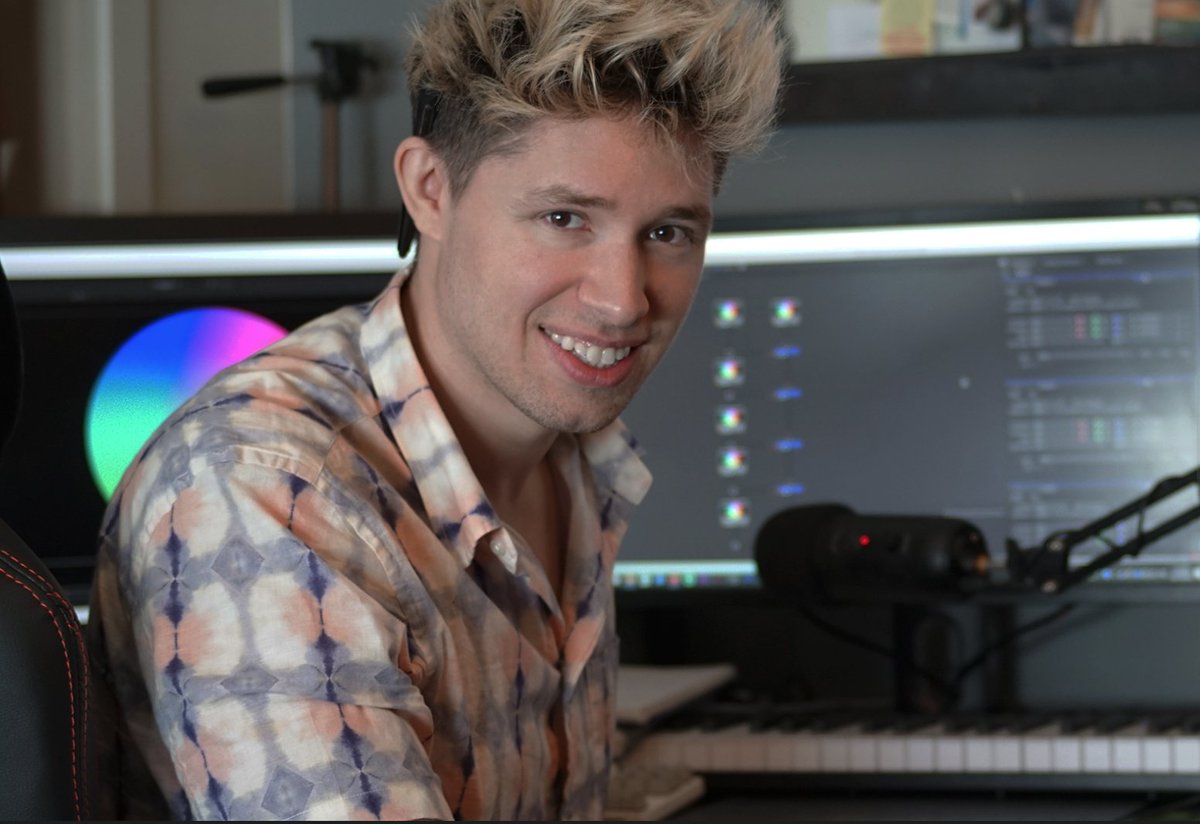 Check out the latest profile on Lucasfilm.com for ILM Jr. Compositor Cordell Briggs of our Vancouver studio and learn  what inspires him.  lucasfilm.com/news/employee-… #VFX #TheArtOfCompositing