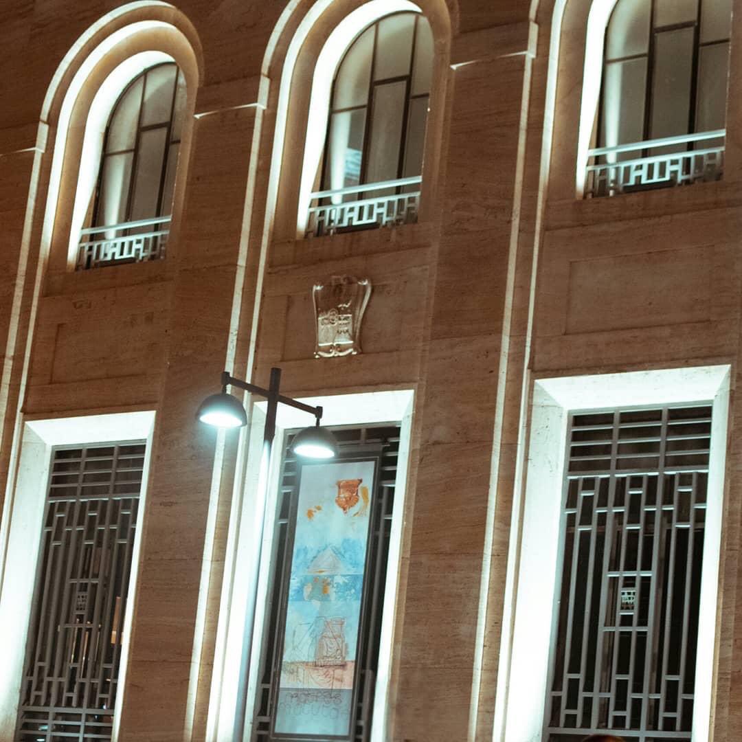 lloucin's tweet photo. È stato inaugurato stamane a #Pescara, nel centro città, l’#ImagoMuseum,1200 mq di esposizione d’arte contemporanea alla presenza di #Mattarella.
Visita di 10 minuti,un saluto con la mano alla folla che lo acclamava x salutarlo da vicino e via!
Presidente, se non aveva tempo.. https://t.co/UWJfqFVoYG