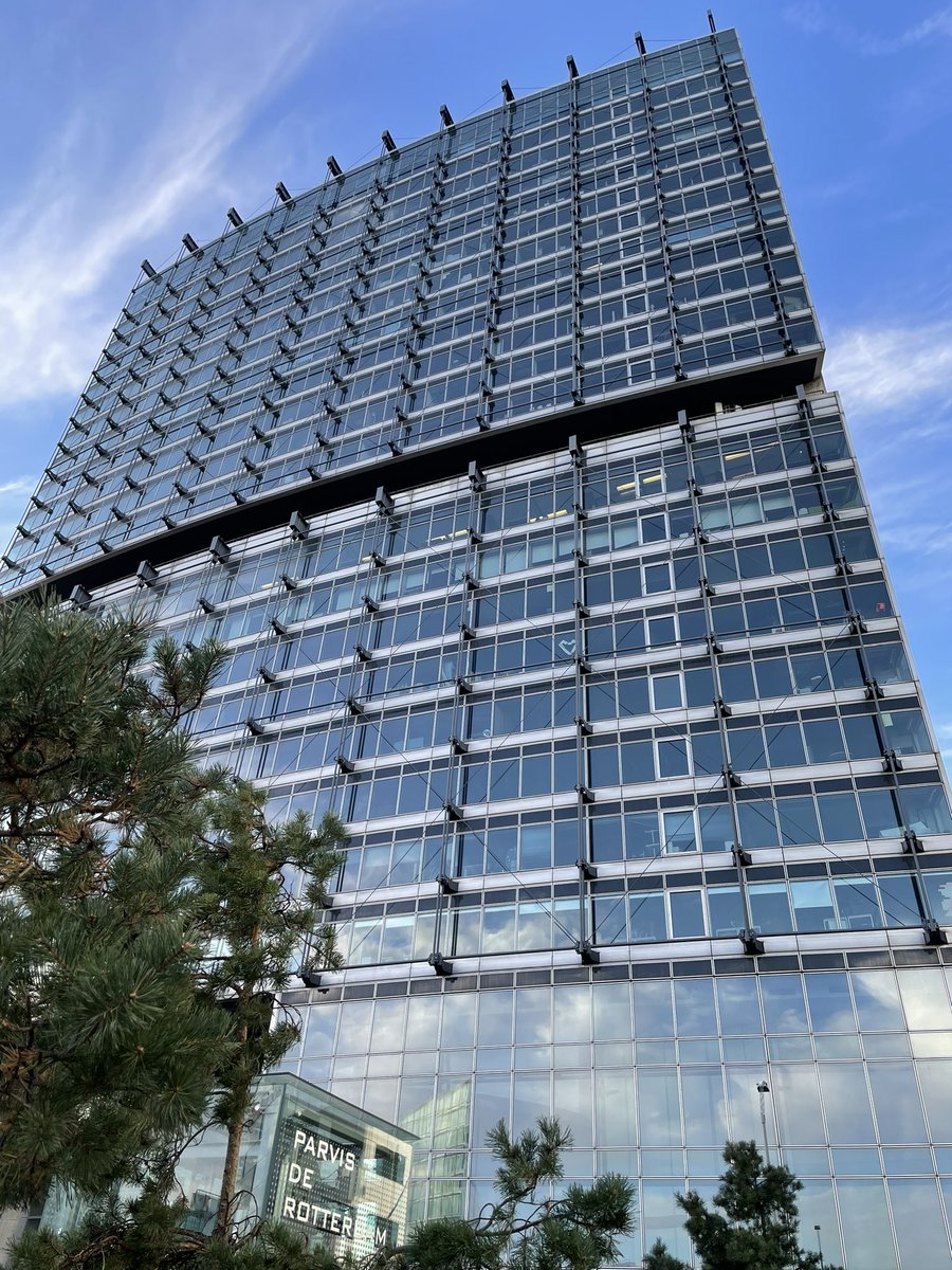 camillejourdain's tweet photo. Now Connected inaugure ce soir son tout nouvel espace de coworking au 11ème étage de la Tour Lille Europe, sur le Parvis de Rotterdam.
Merci @now_connected pour l’invitation !
#Lille #NowLille #NowConnected #NowCoworking https://t.co/pPSEwjMv71