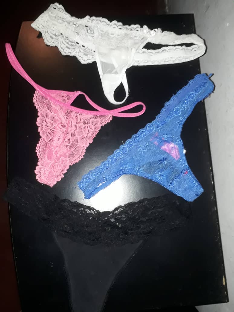 miochello69's tweet photo. Con cual quieren que me tomé las fotos de hoy 
Les daré un regalito esta noche a mis seguidores si me dan un RT https://t.co/LvDqr0reHQ