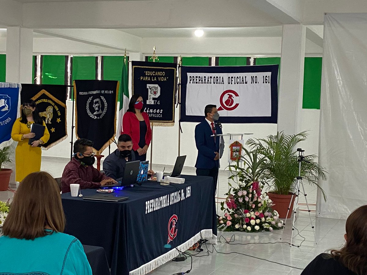 350leones's tweet photo. Rendición de cuentas respaldados por #ZonaBG48 en el #InformeDeResultadosDelPmc #Epo350  dio a conocer los resultados obtenidos durante el ciclo escolar  #CicloEscolar20_21 en donde se logró dar frente a los nuevos retos que se presentaron . !Orgullosamente Leones Negros¡ https://t.co/XThI8gLMW9