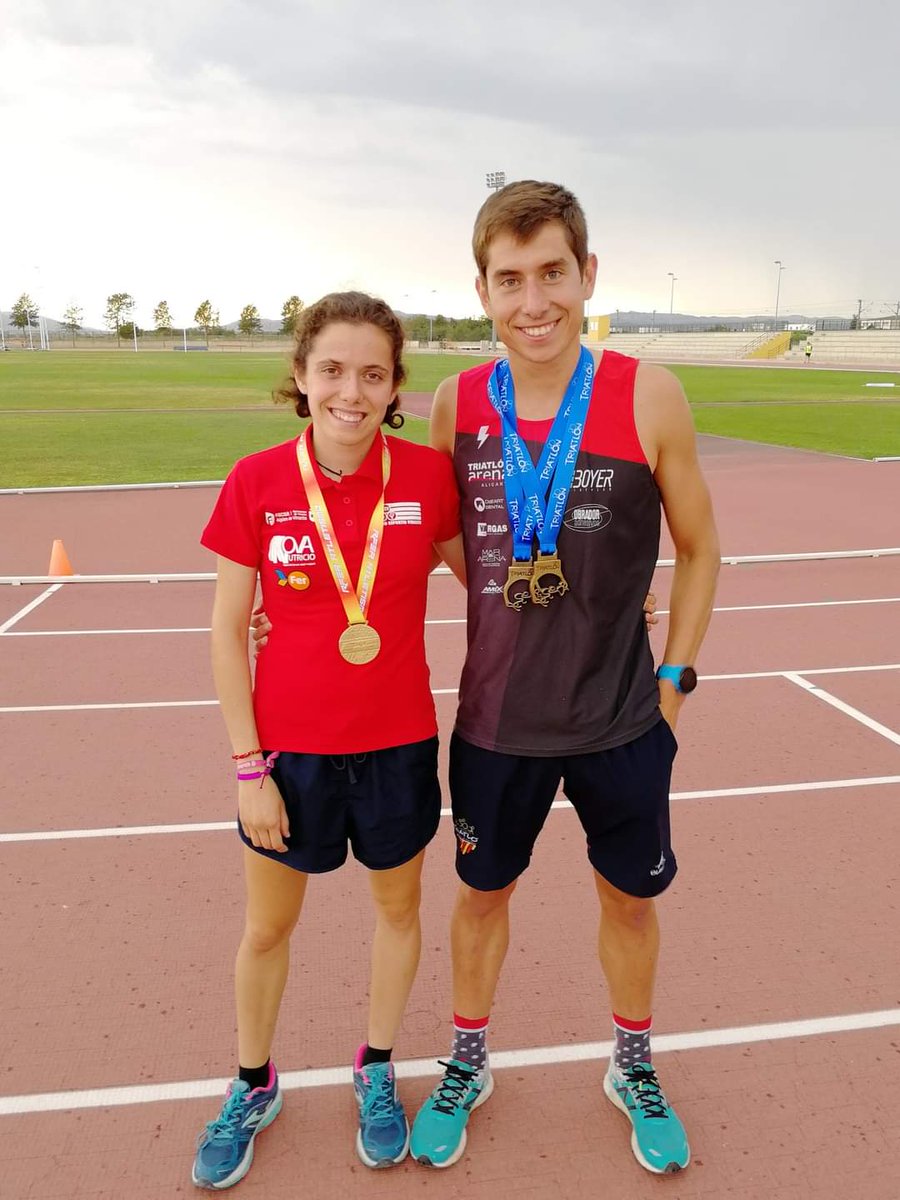 Este dimecres el programa #LaGentParla dedicat a l'ESPORT!

Entrevista a <a href="/masip_carla/">Carla Masip Gimeno</a> i <a href="/GuillemSegura/">Guillem Segura Arnau</a>
Contarán moltes coses i també les seues experiències en curses, medalles, campionats... per Espanya i ciutats d'Europa. 

Dimecres 20:30h canal youtube de <a href="/MaestratTV/">Maestrat TV</a>!
🎙️📺