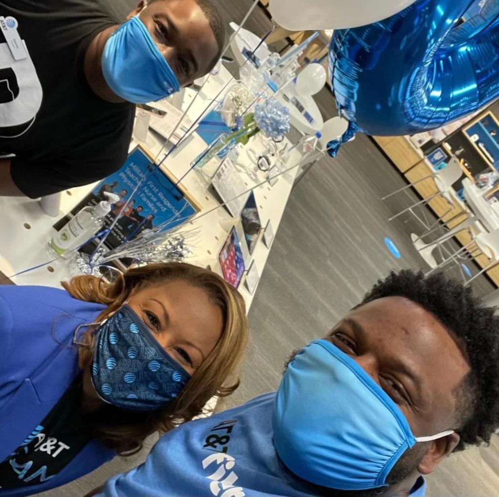 You may have heard a few new phones came out last week... and our employees had a blast celebrating their arrival!

Did you get your new device yet? 📱💙
#LifeAtATT #iPhone13Pro