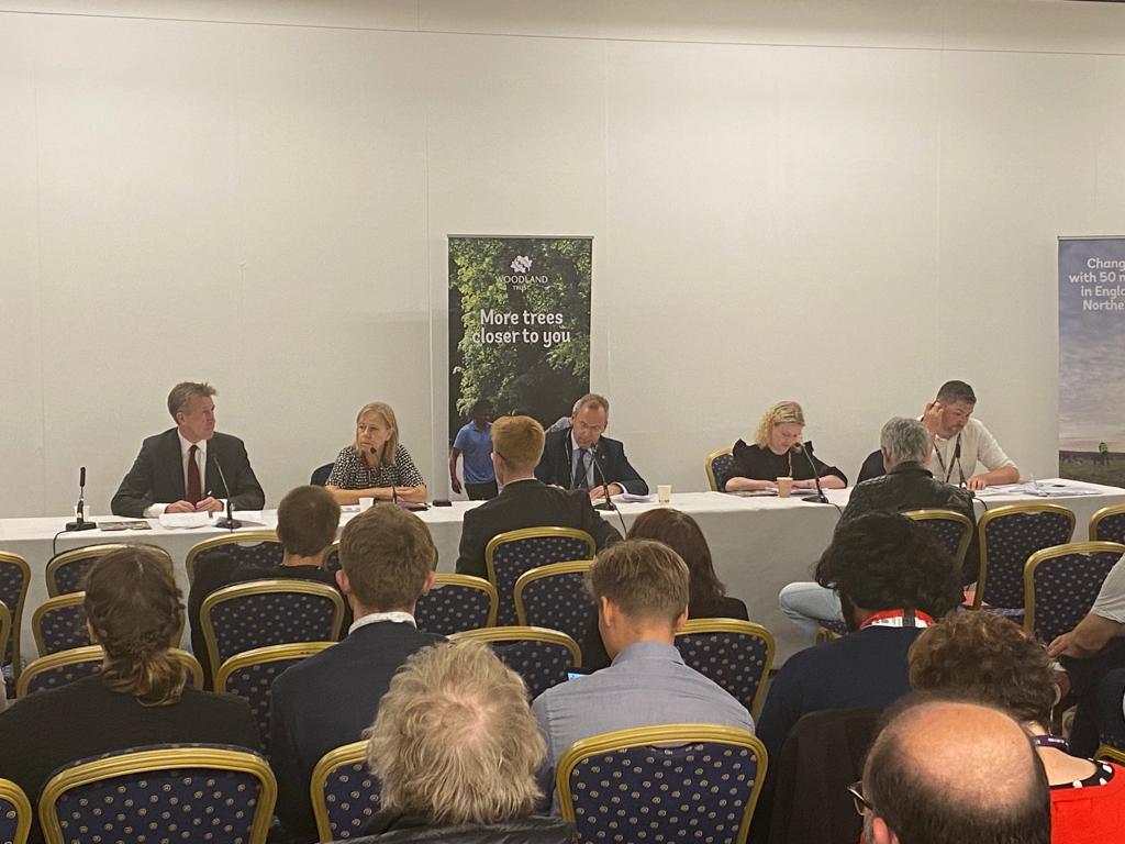 Many thanks to @DanJarvisMP <a href="/RuthCadbury/">Ruth Cadbury</a> <a href="/_OliviaBlake/">Olivia Blake MP</a> @LukeSMurphy for an inspiring discussion today <a href="/WoodlandTrust/">WoodlandTrust</a> fringe on delivering environmental and social justice through improved access to green space + tackling the climate and nature crises together #Lab21 #LPC21