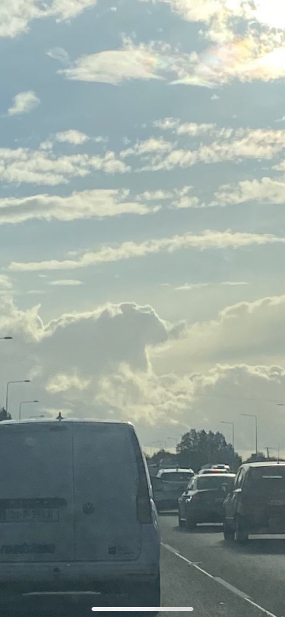 rachy2017's tweet photo. Beautiful elephant shape cloud on journey home today❤️🐘☁️ #n7 #TrafficAlert @WeatherRTE https://t.co/ktkavlxtgW