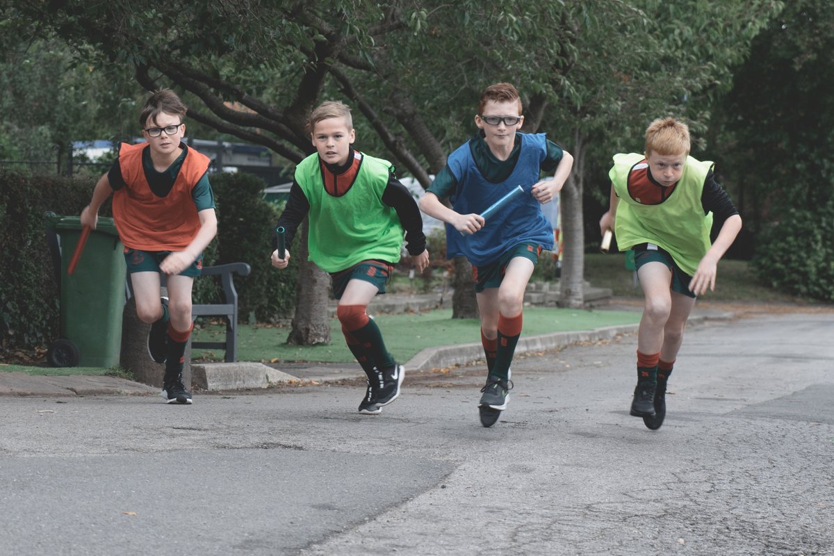 CraigHouse_'s tweet photo. Well done to all those who competed today for Craig House in the Road Relay and well done to the House Captains for such good organisation! Fantastic to see such great team spirit! #RoadRelay #CraigHouse #Proud https://t.co/Tlrdx0ugPk
