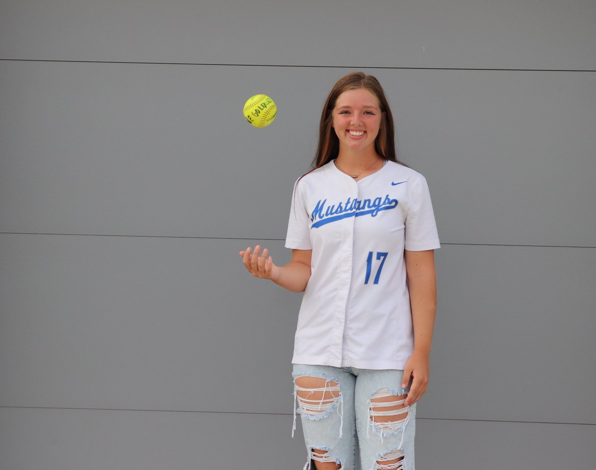 Our 2nd Sr Spotlight is Kelsey Pauli:
Favorite food? Runza Chicken Tenders with Ranch
Fav softball memory this year? Dragging the field with Lynn
Where are you attending college? USF
What do you want to be? Interior Designer
Advice from Kelsey - together we can change the world!