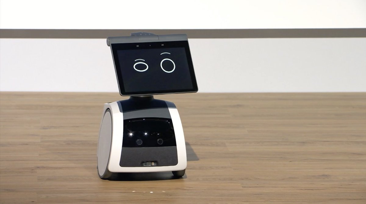 michaeljosh's tweet image. ZOMG Amazon Echo Robot! I NEED you Astro! #AmazonEvent
