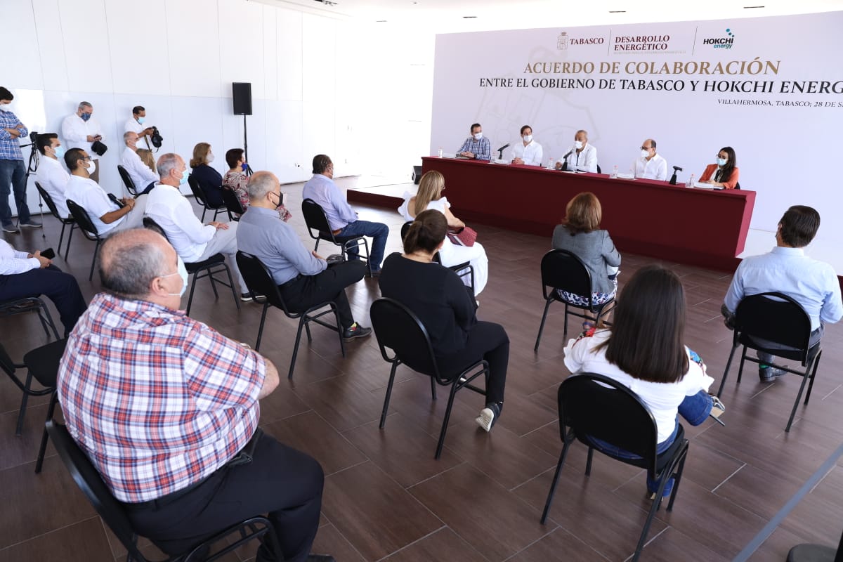 Gobdetabasco's tweet photo. El gobernador Carlos Manuel Merino Campos @cmmerino estableció un acuerdo con la petrolera Hokchi Energy, para el desarrollo del municipio de Paraíso. Lo acompañó el vicepresidente de estrategia de producción y planeación de PAN AMÉRICA ENERGY Juan Martín Bulgheroni https://t.co/AvB4lzKsiY