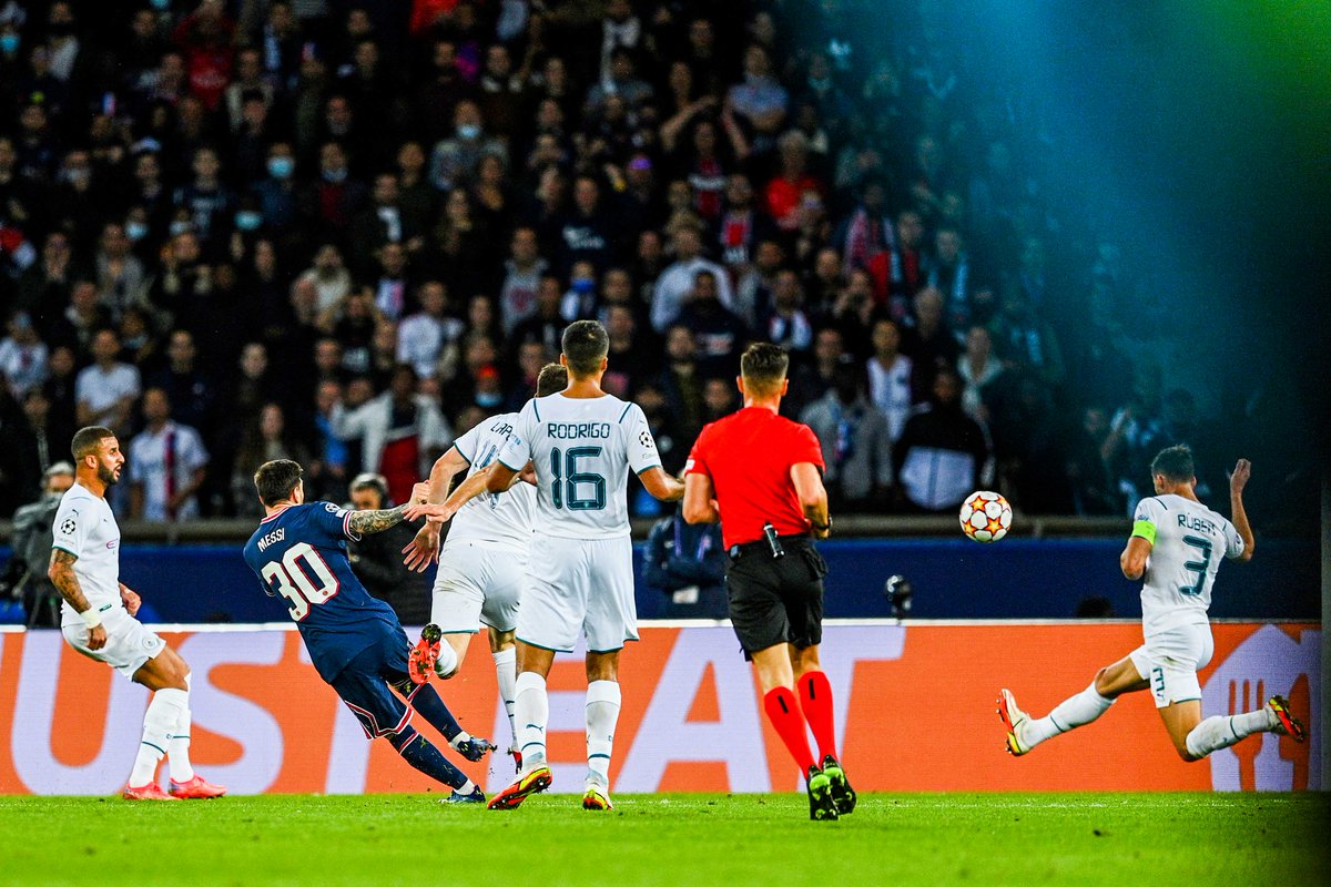 brfootball's tweet image. Leo Messi’s first goal for a club not named FC Barcelona 💫