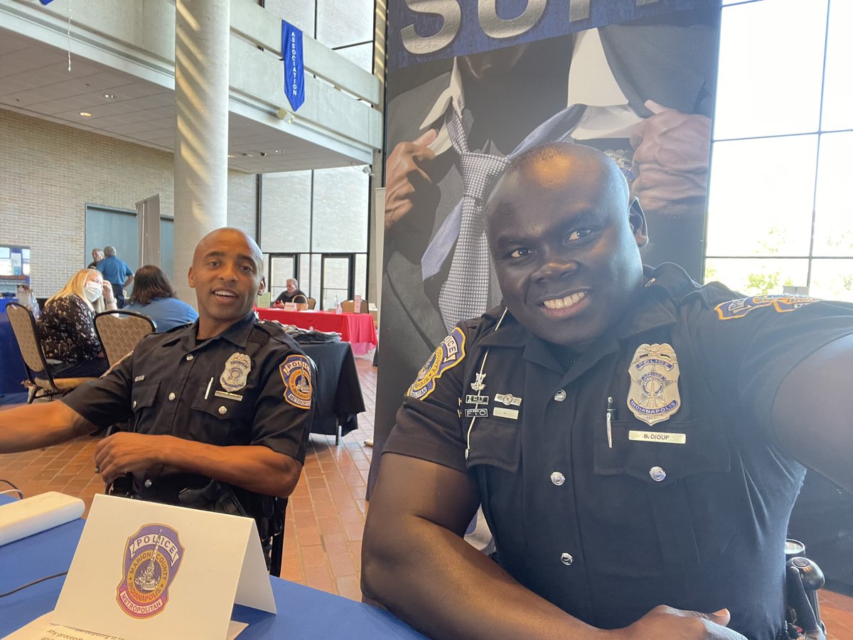 JoinIMPD's tweet photo. If you are in the South Bend area, come see us at the Century Center (120 Dr. M. L. K Jr. Blvd). We are here till 7:30 pm.
To apply for the 25th IMPD Recruit Class, visit https://t.co/I8Fz1zTgIb 
#hiring #joinindysfinest #beimpd #bethechange https://t.co/JJIW9SzTYy